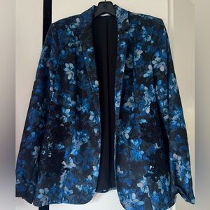 Great blazer blue floral w/ black lace detailing